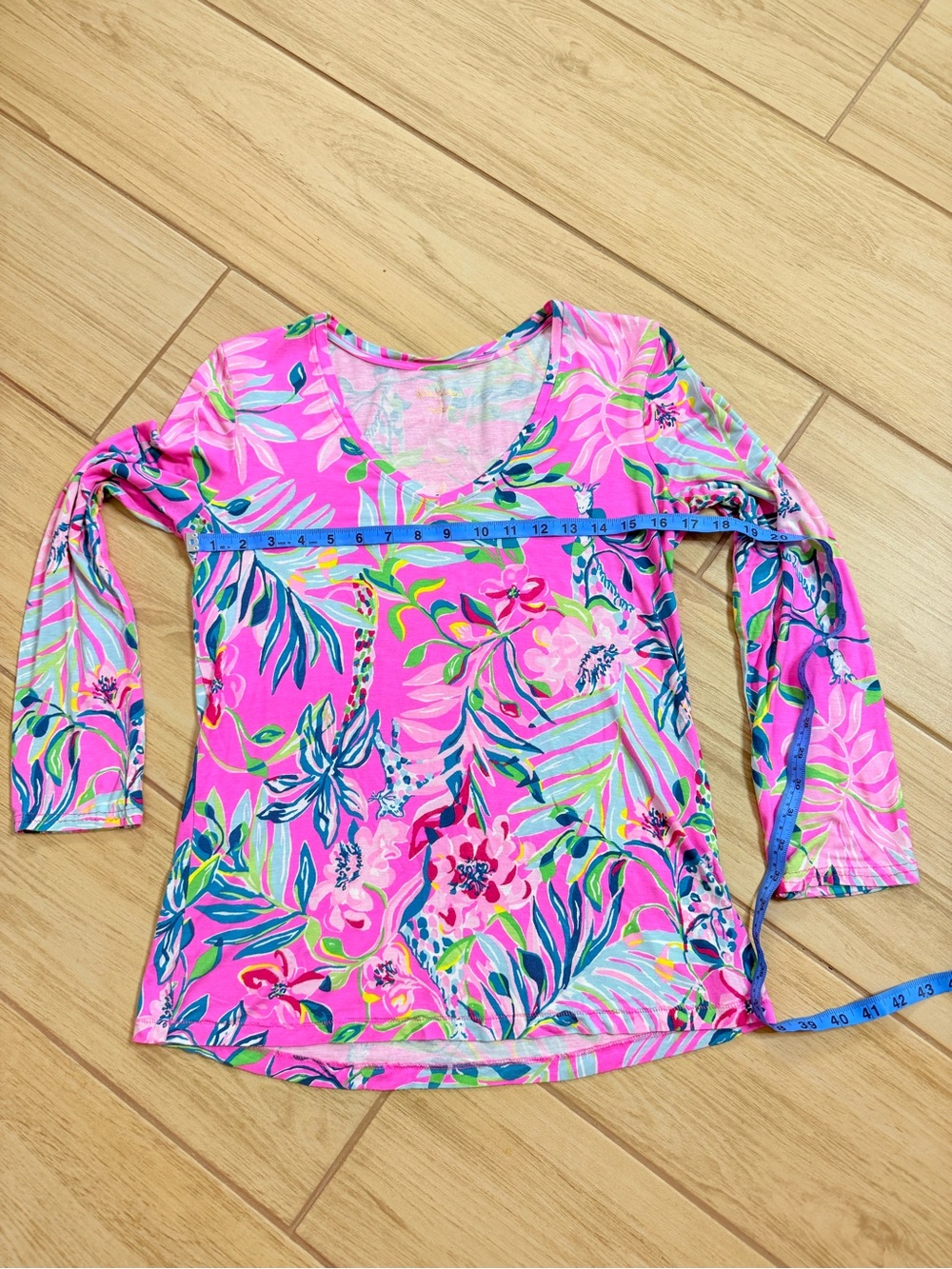 Lilly Pulitzer I’m Feline Fine PJ Knit Top Plumeria Pink Tropical Leopard Size S - Picture 5 of 8
